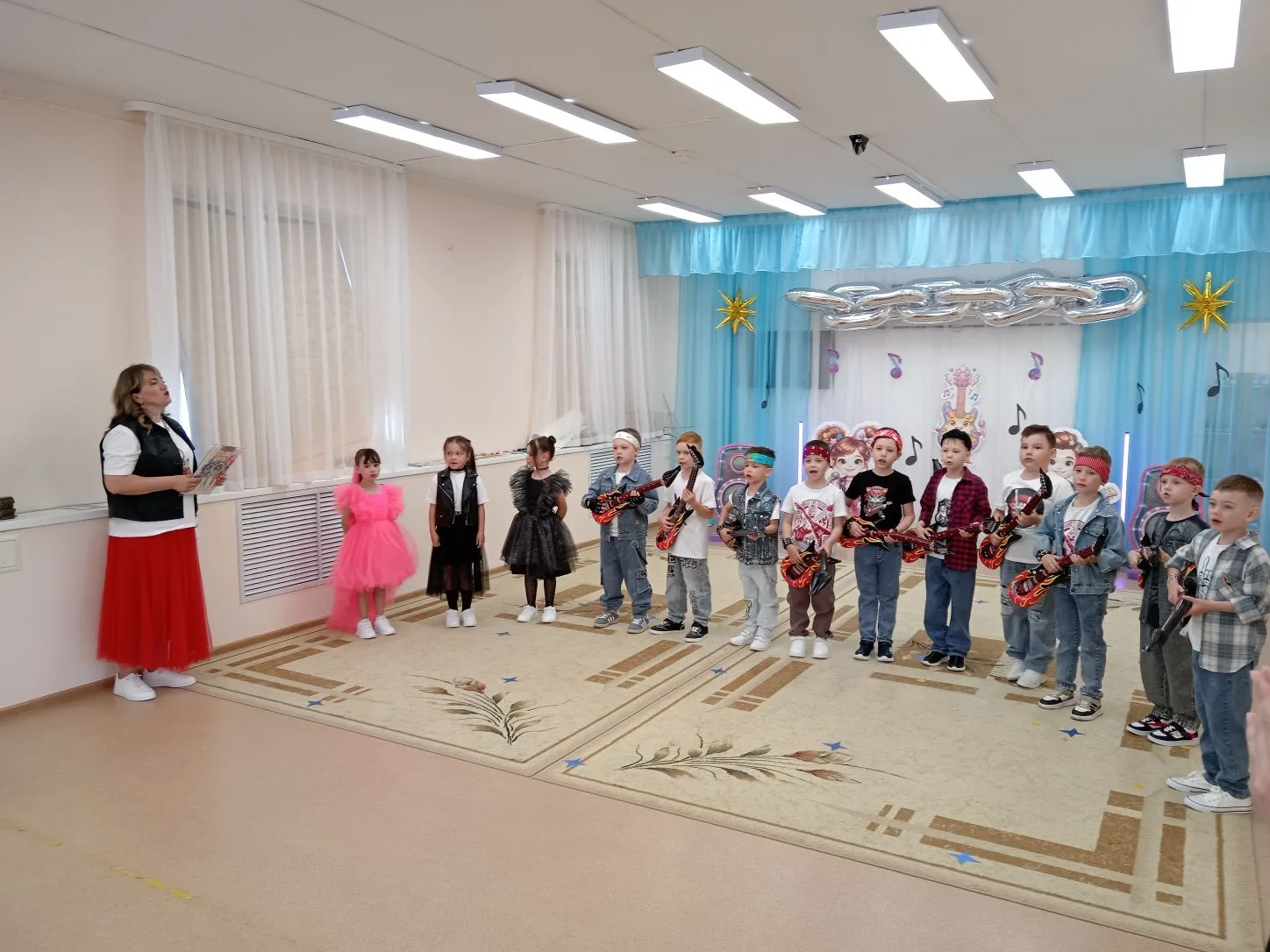 🎸 ВЫПУСКНОЙ В ДЕТСКОМ САДУ: РОК, ЗВЕЗДЫ И ФРЕКЕНБОК 🎸