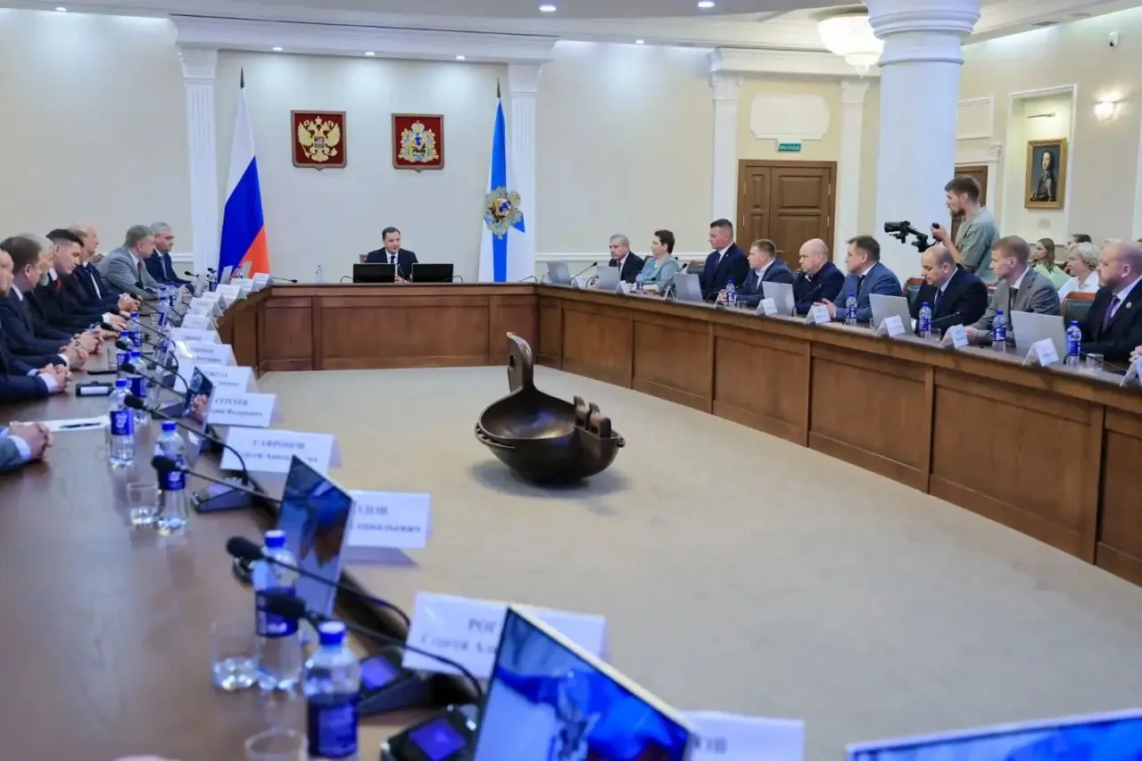 Выпускники первого потока программы «Защитники. Под крылом Архангела» получили дипломы. Мы запускали