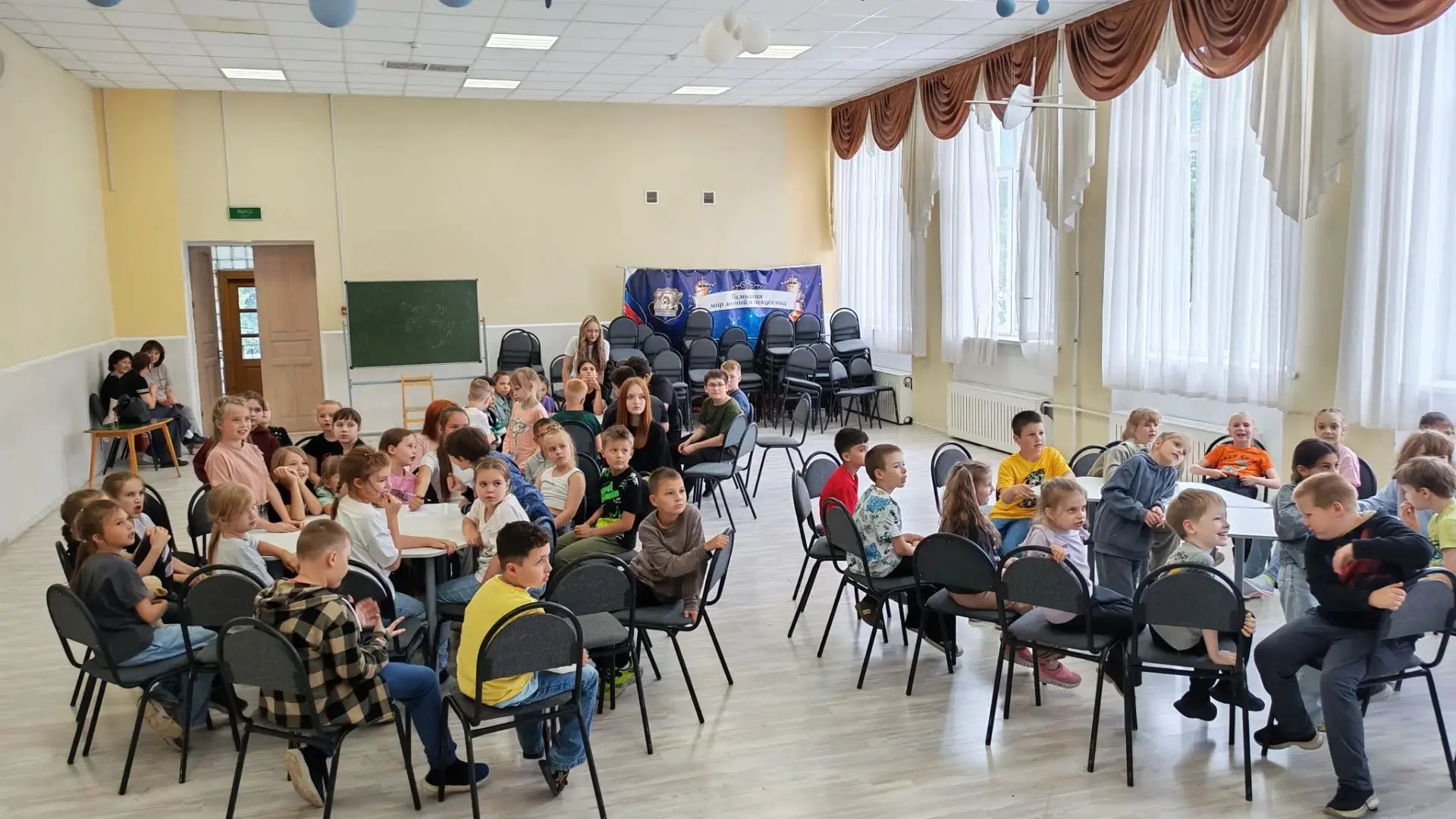 В «Юности» зазвучала музыка из любимых мультфильмов! 🎶 День юных музыкантов прошёл на ура

Сегодня 