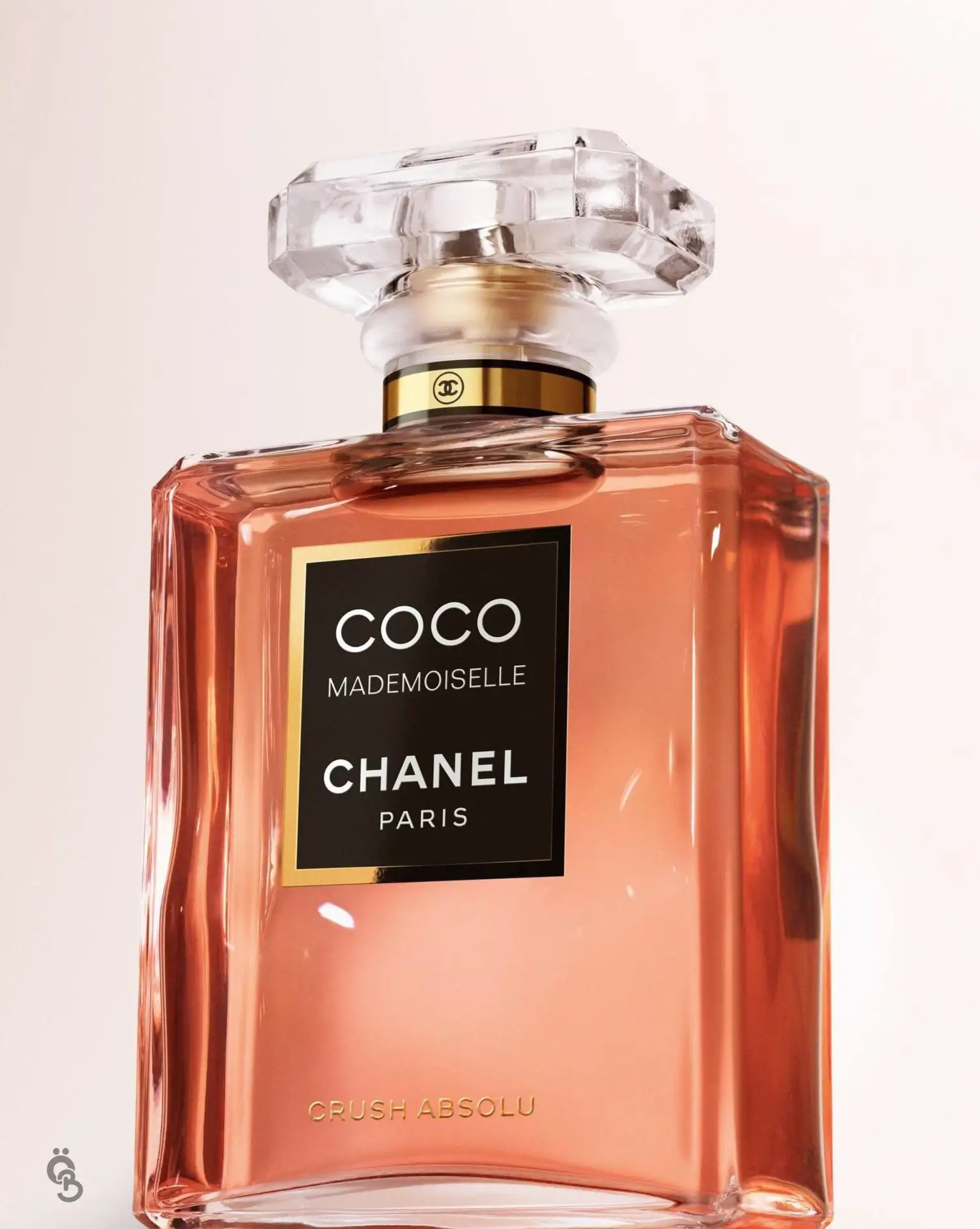 Chanel представил Грейси Абрамс как лицо нового парфюма Coco Mademoiselle Crush Absolu ...