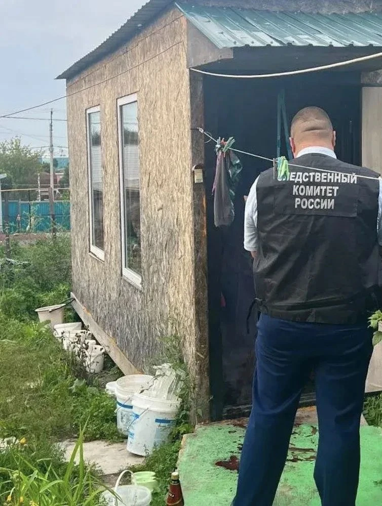 😨 Подросток зарезал отца в Уссурийске. Школьника задержали.