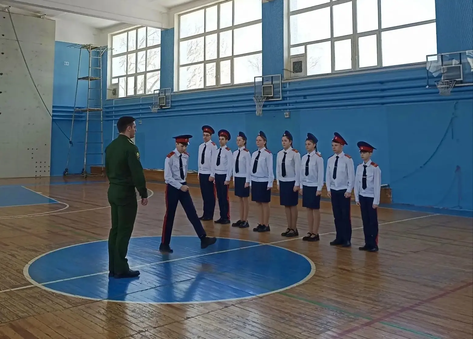Школа с. Засечное: Наследники России   Команда кадет 8г и 6в кадетских казачьих классов приняла  уча