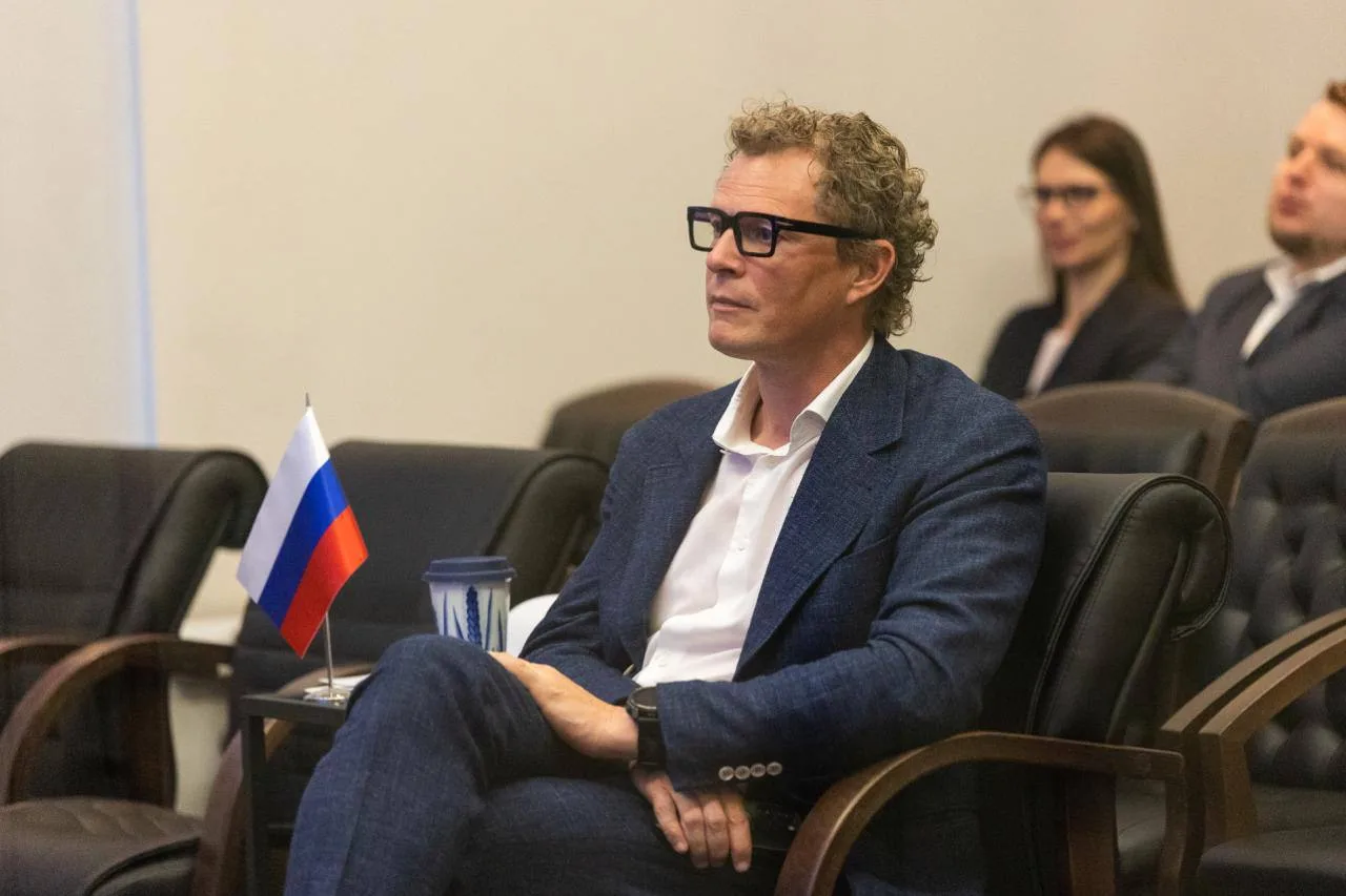 🎉 Сегодня День рождения отмечает руководитель Федеральной налоговой службы Даниил Вяче...