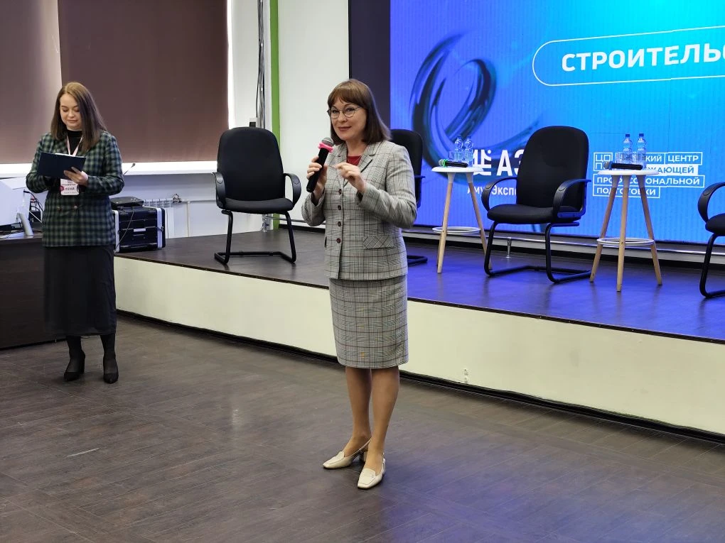 🏗️ «Это построила я»: Светлана Яковлева открыла фестиваль профессий и рассказала о меч...