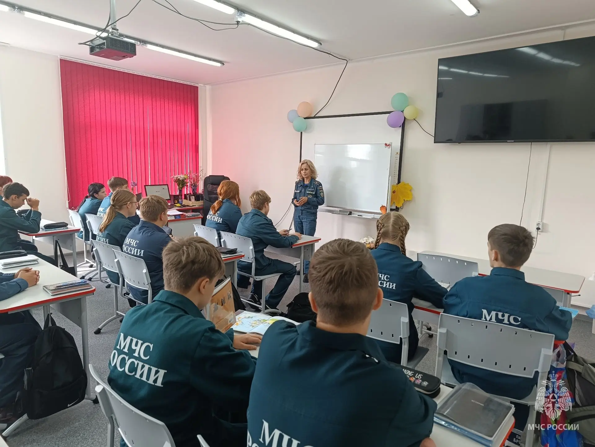 Урок по пожарной безопасности с кадетами МЧС России