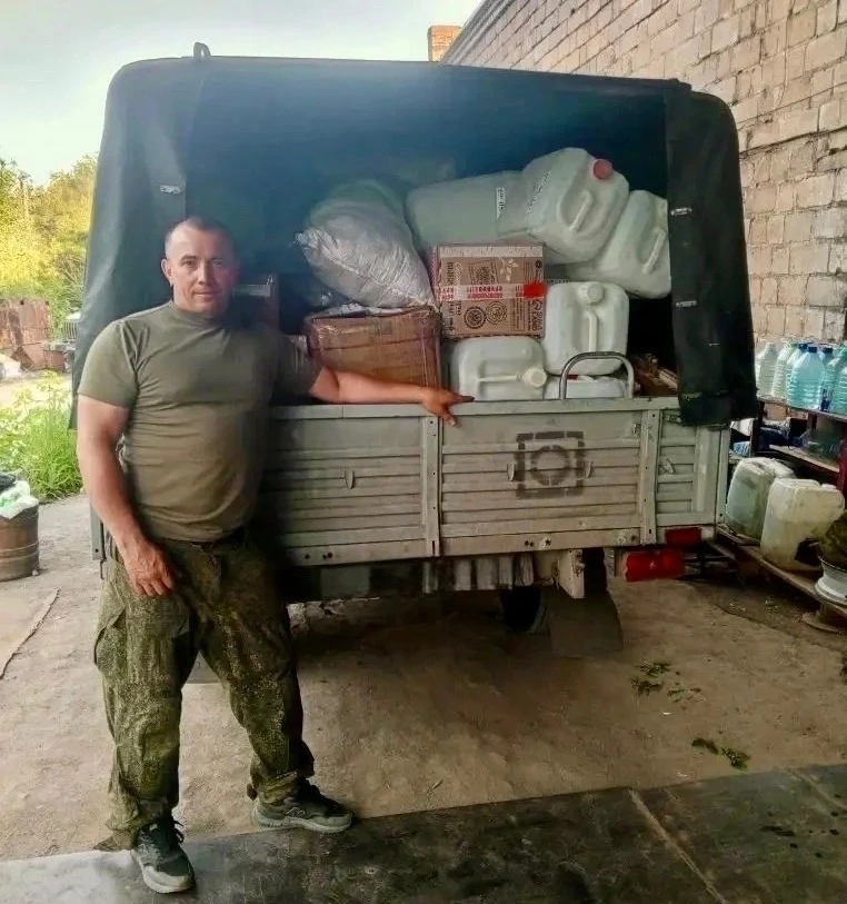 🇷🇺 Весточка из зоны проведения СВО: наш боец с позывным «Батя» передаёт привет горожанам и отдельн