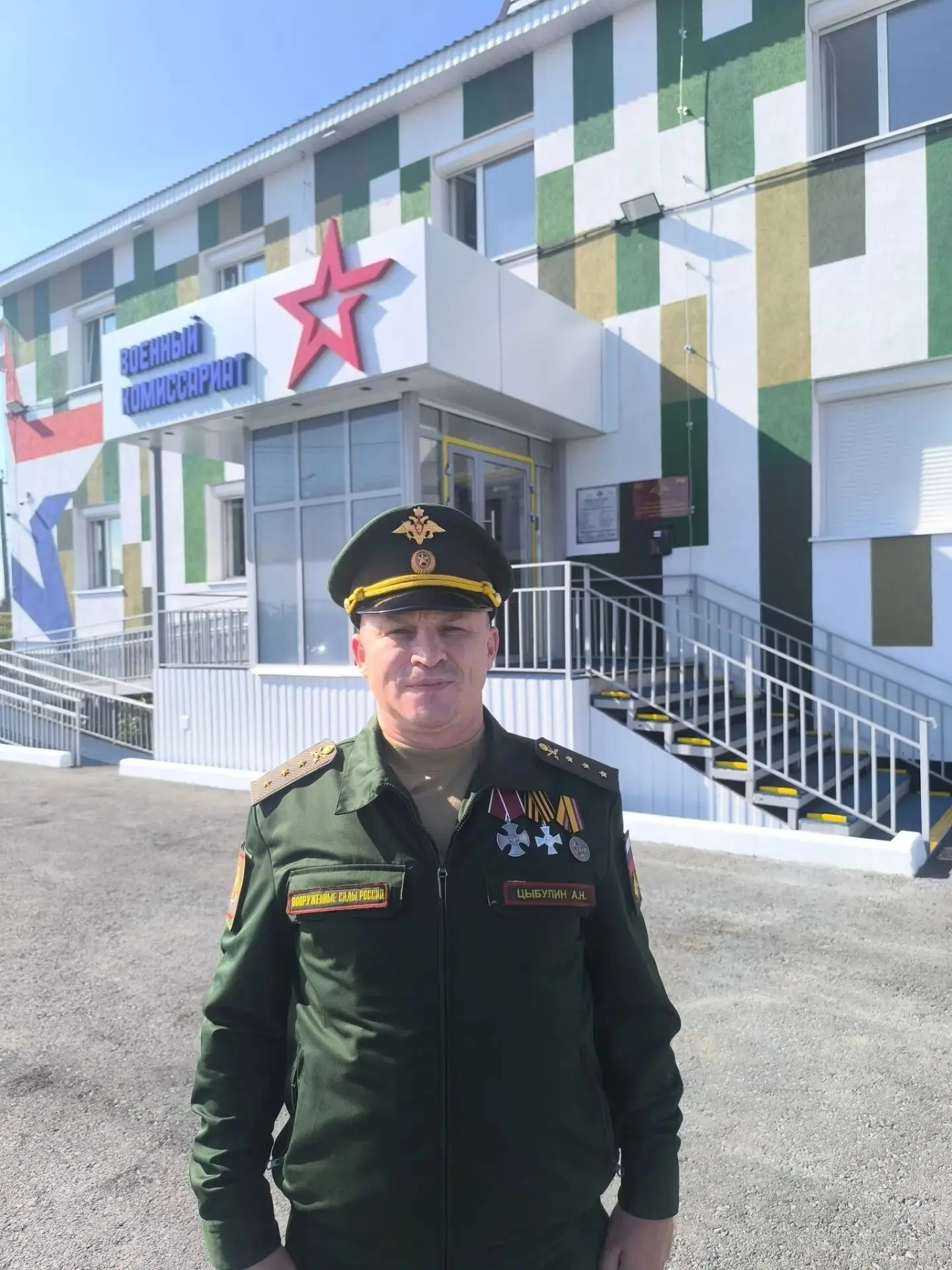 🇷🇺Ветеран СВО, уроженец Кантемировки поделился курьезным случаем на фронте

Александр Цыбулин, ста