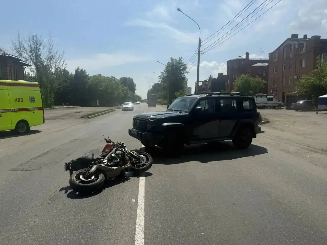 В Томске мотоциклист пострадал в ДТП с внедорожником

13 июня около 13:30 на Московском тракте, 47 в