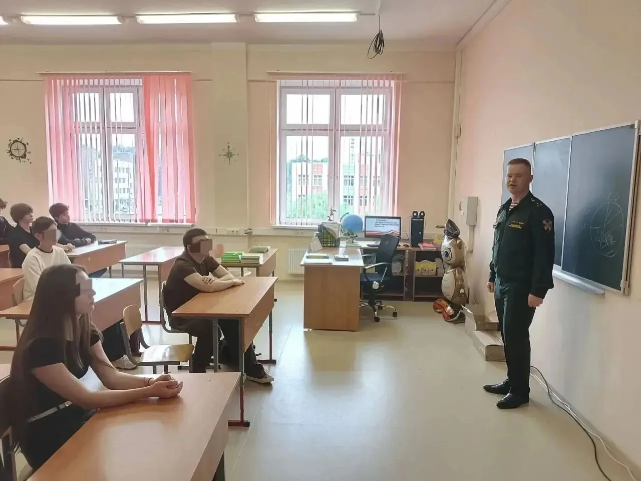 🎖️ Урок мужества для учеников школы № 16 города Балашихи! 🎖️