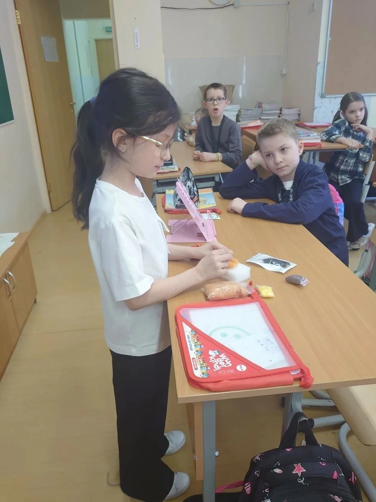 🤝 Неделя дружбы во 2Б: открытия, таланты и тёплая атмосфера  Ребята узнали своих одноклассников с но