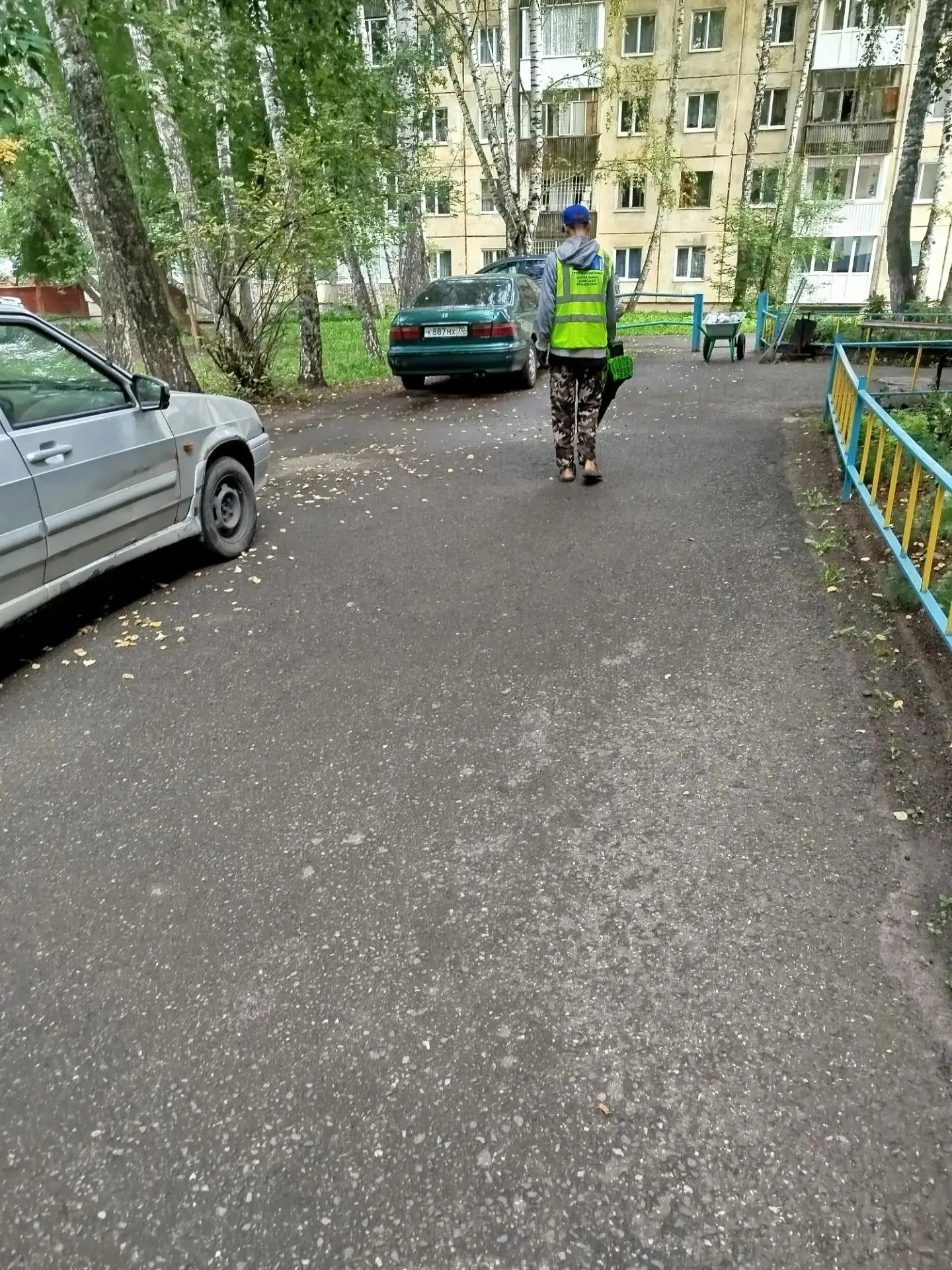пр. Фрунзе, 228 уборка придомовой территории