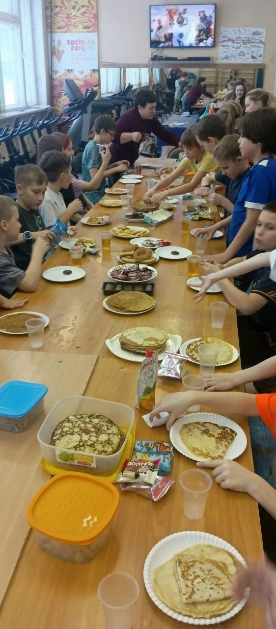 🌞Проводы Масленицы и встречу  весны устроили юные воспитанники конькобежного спорта КС...