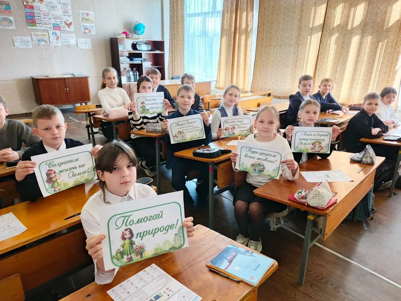 ✍️Мы часто чувствуем себя бессильными перед масштабом планетарных проблем, думая: "Что я один могу и