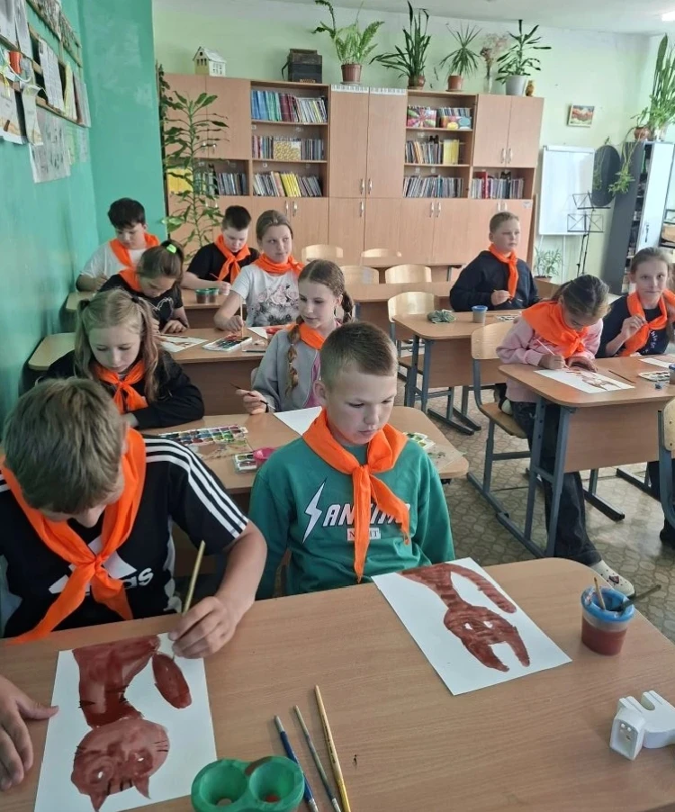 💥В нашем школьном лагере прошло необычное занятие. Учитель музыки Марина Михайловна Ли...