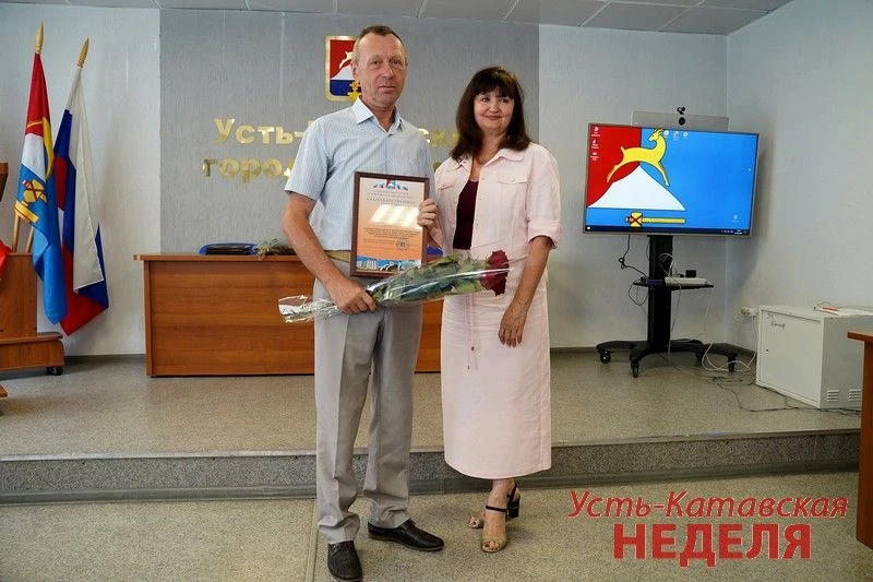 НАКАНУНЕ ДНЯ ФИЗКУЛЬТУРНИКА ЧЕСТВОВАЛИ СПОРТСМЕНОВ, ТРЕНЕРОВ И ВЕТЕРАНОВ СПОРТА