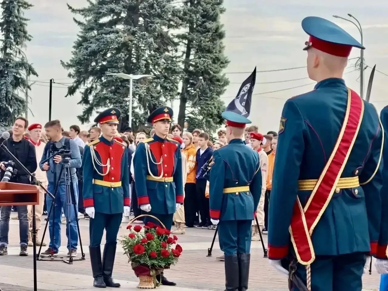 Ульяновцы почтили память жертв теракта в Беслане. Участие в торжественном митинге-рекви...