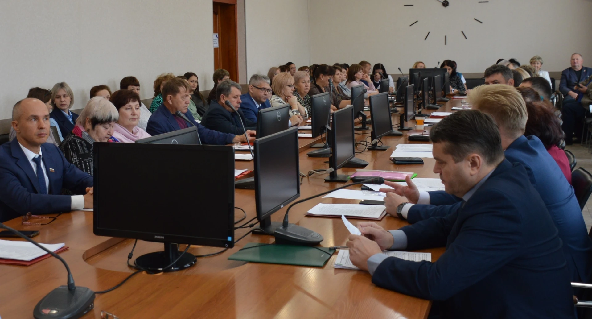 Четыре вопроса обсудили районные депутаты на 10-ой очередной сессии