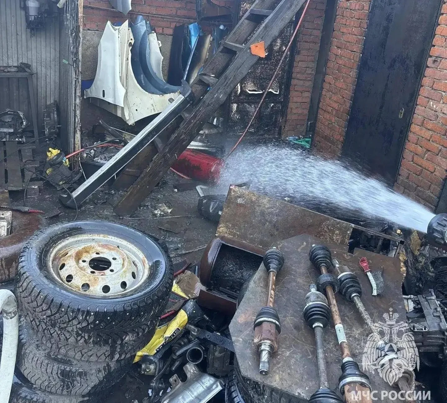 В Уфе при хлопке газового оборудования пострадали мужчина и подросток