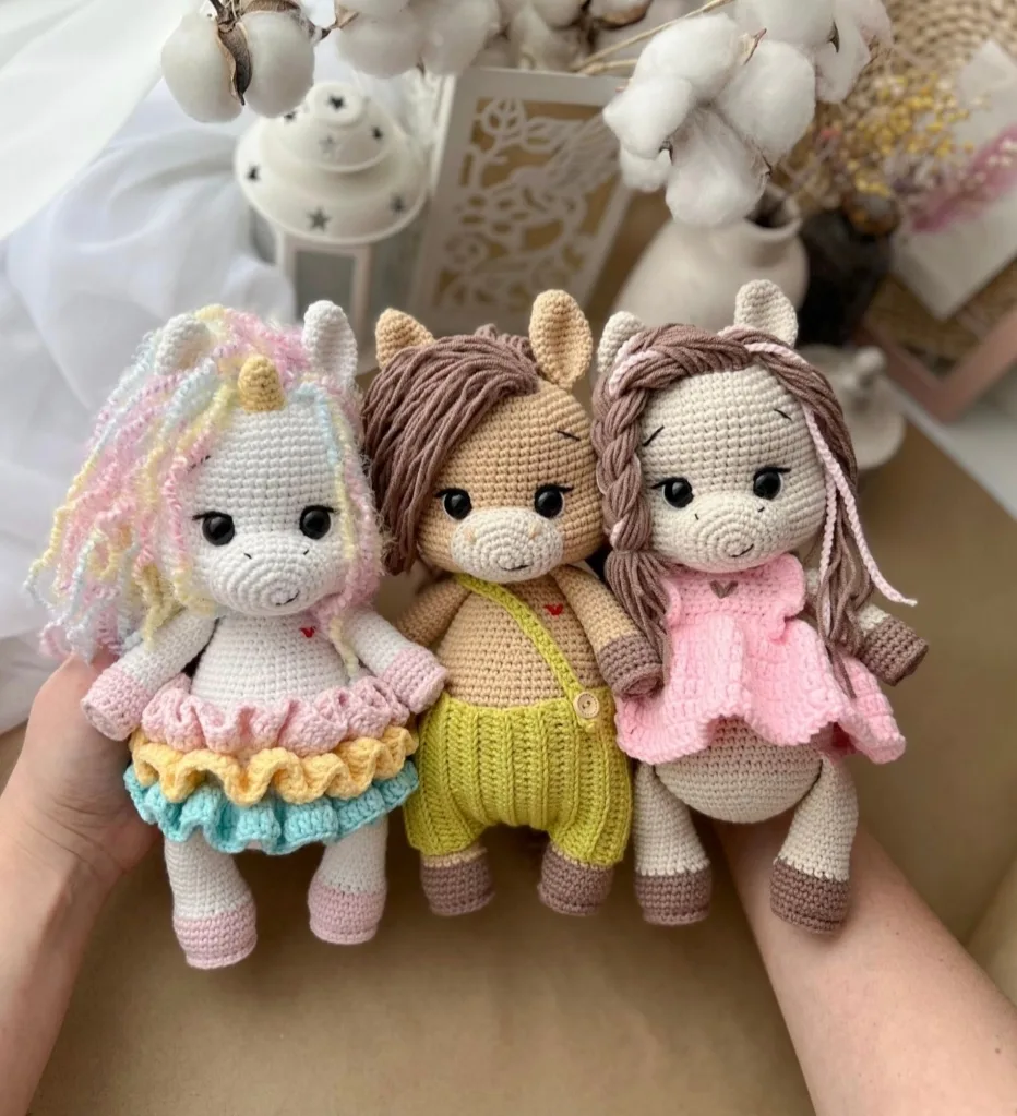 Лошадка и Единорожка, МК

АМИГУРУМИ ВЯЗАНЫЕ ИГРУШКИ 

Спасибо ❤️ за обратную связь