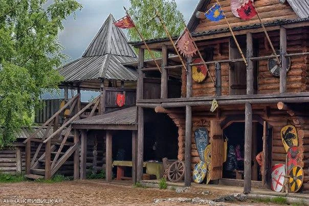 🏰 Средневековый город Сваргас

Это историко-этнографический музей под открытым небом, посвященный ж
