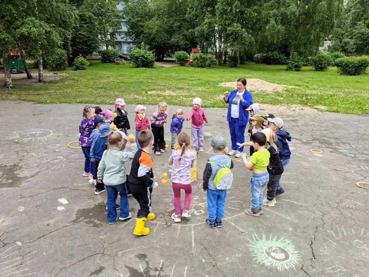 ☀☀☀☀Сегодня мы доказали, что досуг с детьми в пасмурный день может быть еще ярче, чем в солнечную по