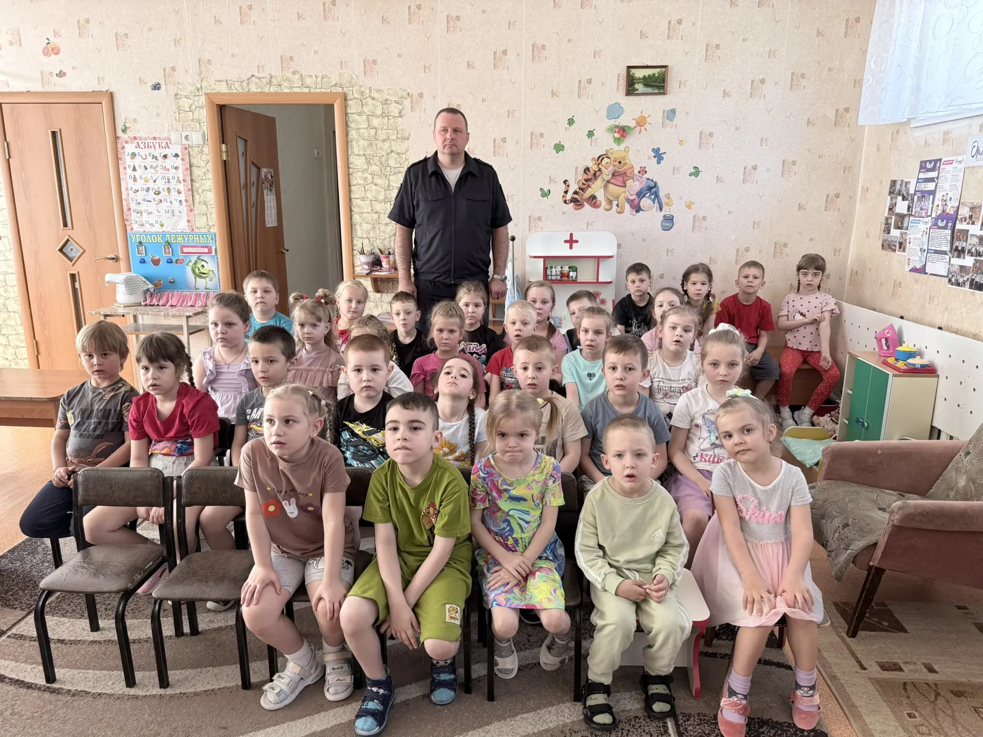 Обучение правилам дорожного движения в детском саду — это важная необходимость, поэтому...