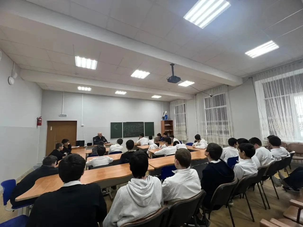 📌В нашей школе проходят встречи и классные часы, темой которых стала профилактика деструктивного пов