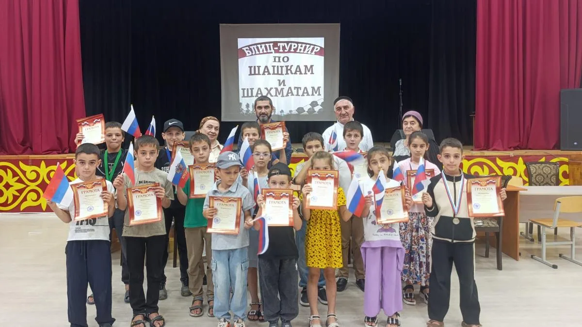 В Сунженском районе прошел шахматно-шашечный блиц-турнир