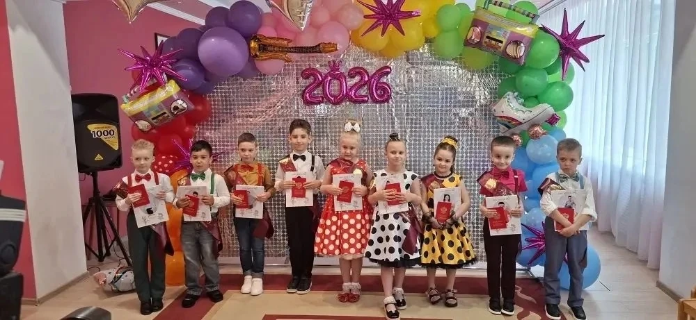 Наши любимые выпускники! Пусть в вашем сердце навсегда останется тепло нашего сада. Жел...