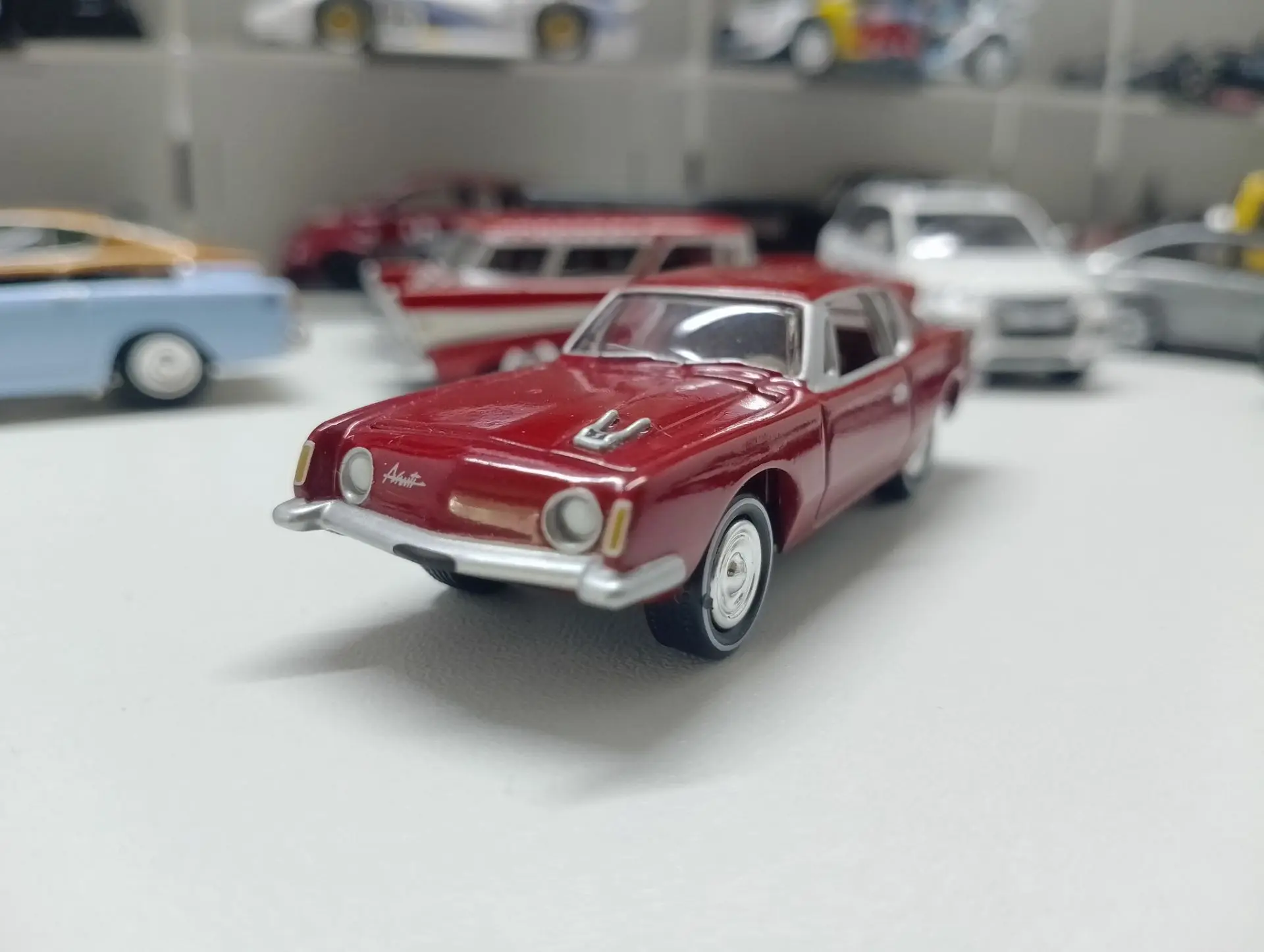 Studebaker Avanti