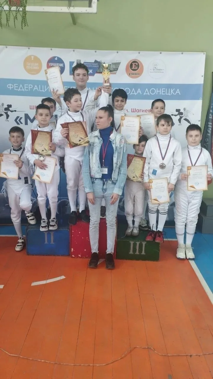 Поздравляем 💫 Вдовенко Павла, учащегося 6-В класса, с занятым 🥉 III местом в Открытом 🤺Первенстве го