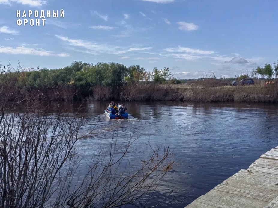 "В магазин — на лодке": жители двух деревень в Талицком округе добиваются строительства...