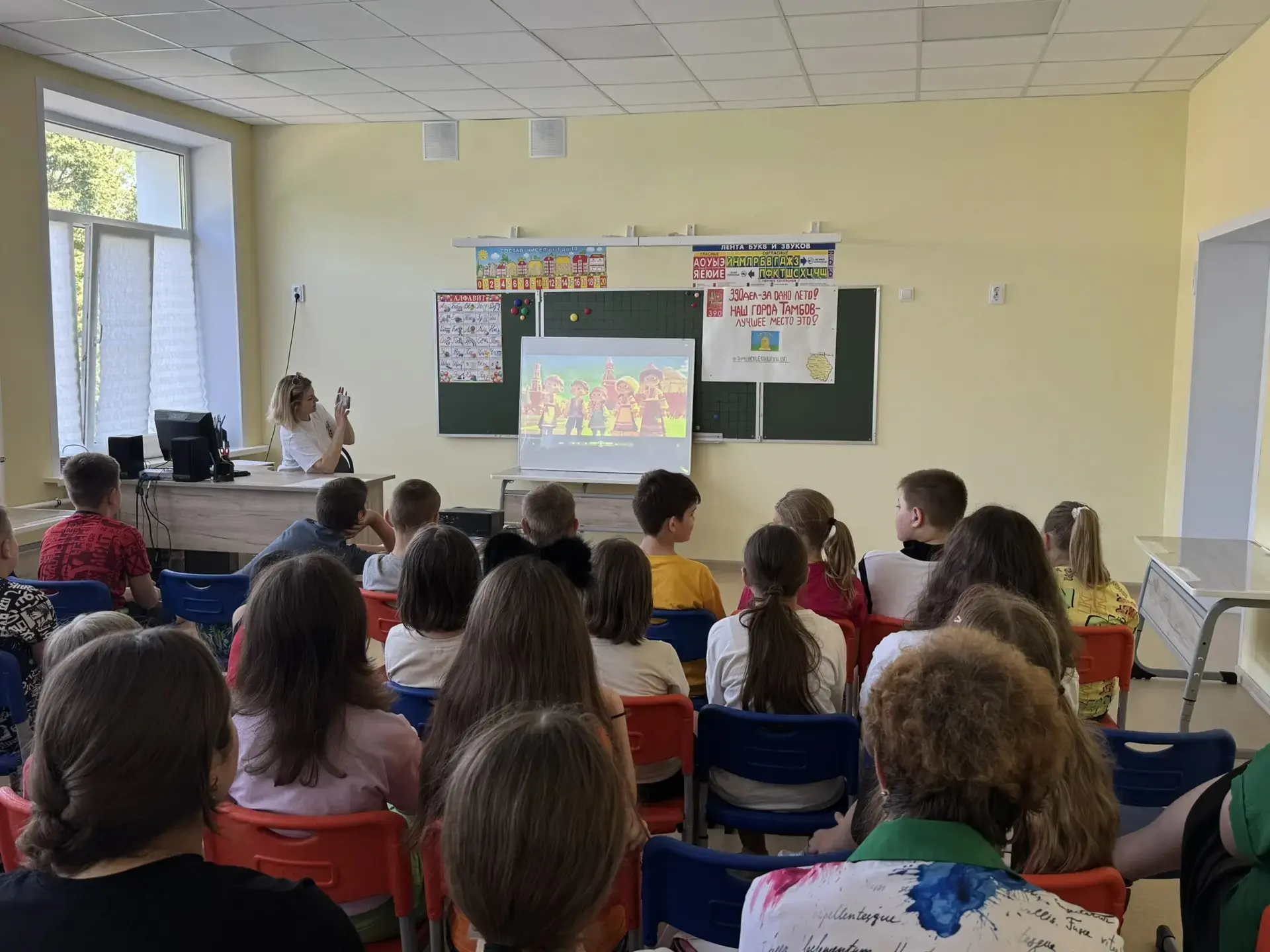 🌈💥✨🌟🪐💫🌝Сегодня в ЛДПД «Чайка» и «Солнышко» прошел День Народов России и сказок. 
Ребята принял