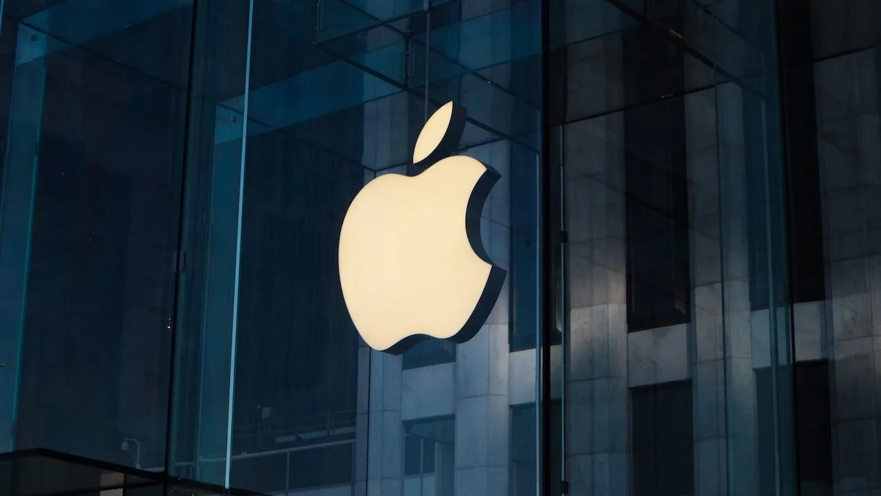 ФАС выдала Apple предупреждение и пригрозила штрафом до 4 млрд рублей