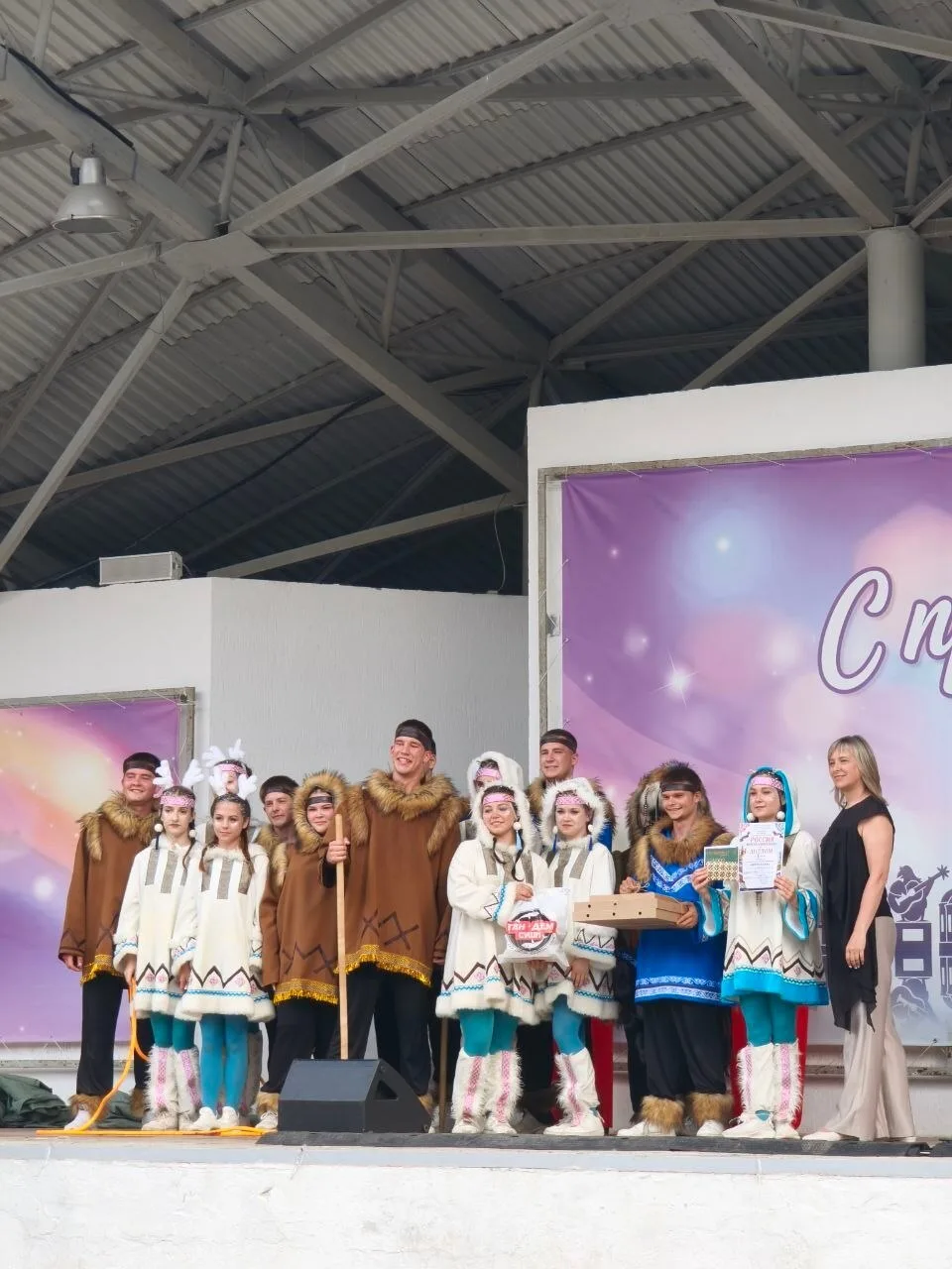 Сохраняй! Дружи! Танцуй!

В парке Пушкина прошёл городской фестиваль-конкурс народного костюма «Росс