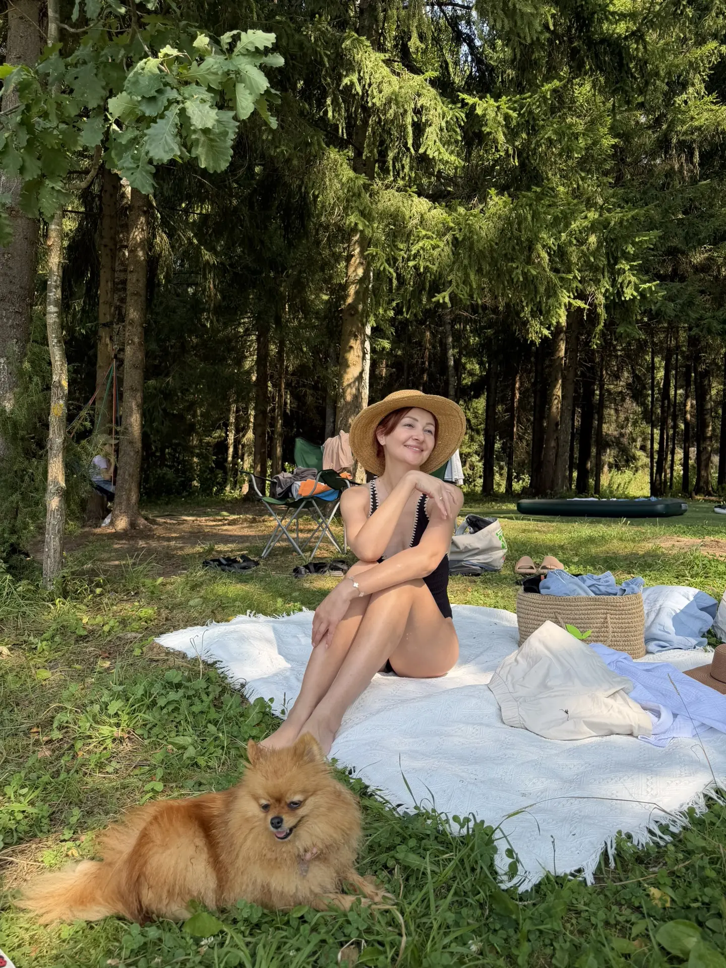Ну и погодка сегодня 🥵 
Жара и духота хоть топор вешай, поэтому, чтобы не расплавиться, ходили на р