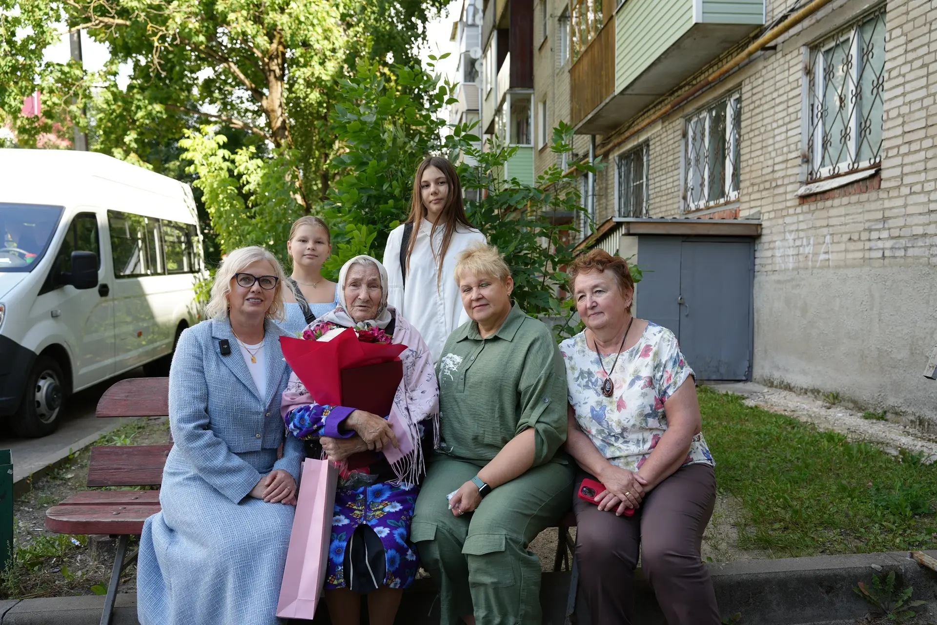 Жительнице Покрова Марии Ивановне Шибиной вручили поздравления в честь 91-летия