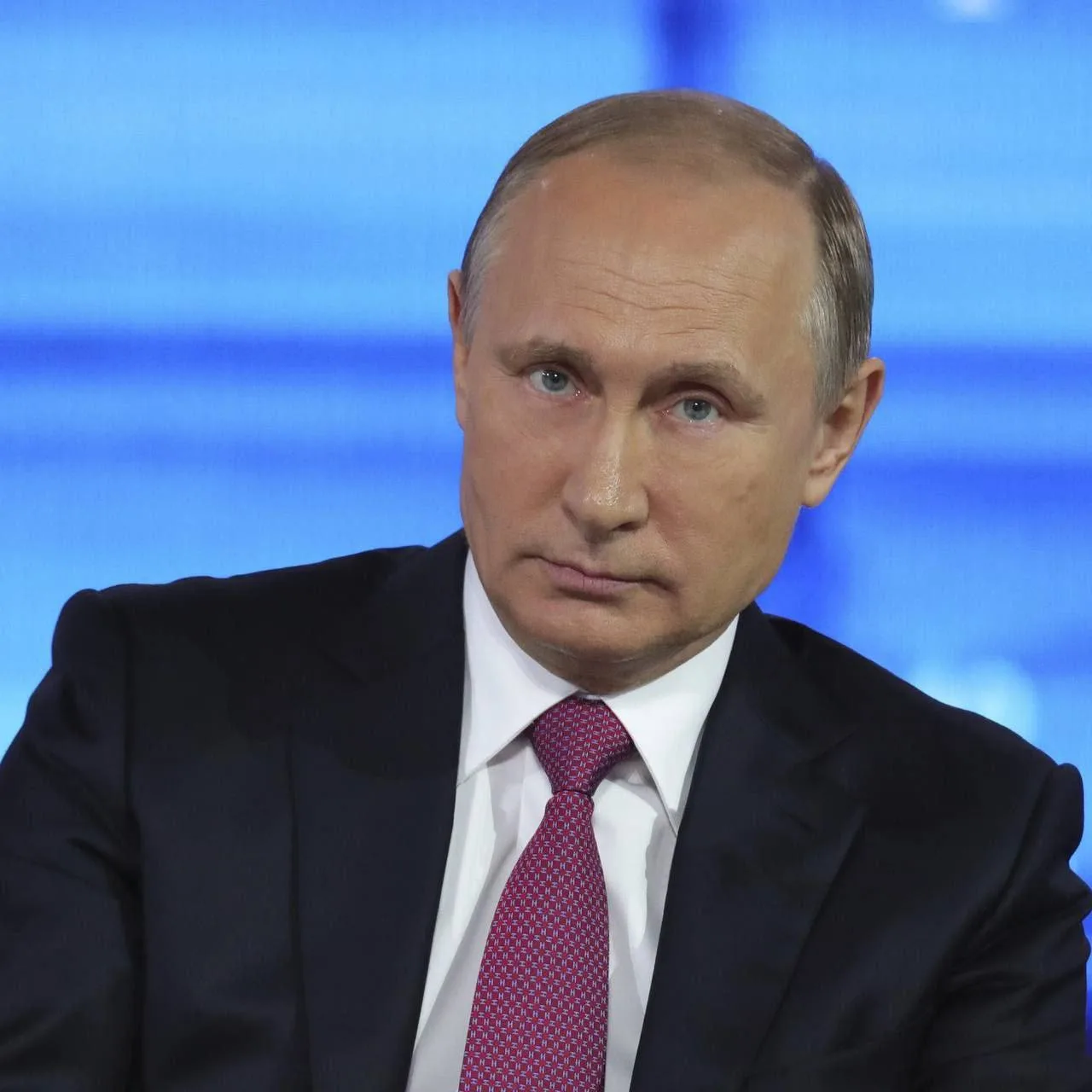 Владимир Путин сегодня выступит с телеобращением к россиянам.