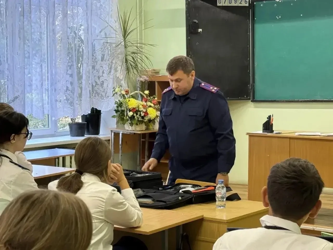 Сотрудник регионального следственного управления провел урок криминалистики для кадет С...