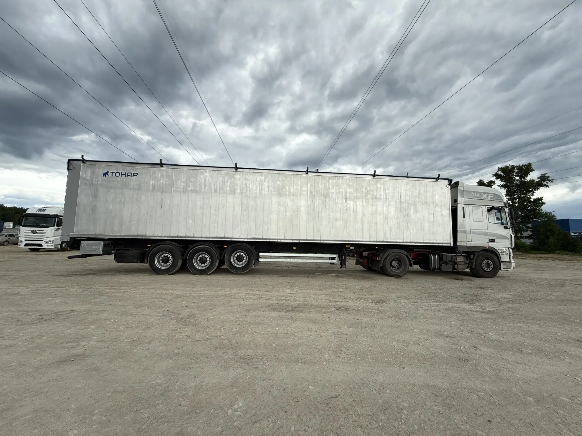 🚛 Отгружен полуприцеп-щеповоз Тонар SPD3-89 со сдвижными полами!
Единица надежной специальной техни