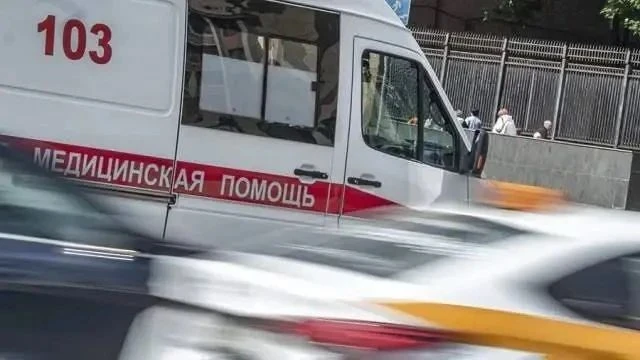 🤯 Мужчина открыл стрельбу по машине скорой помощи в Санкт-Петербурге

Инцидент произошёл ночью 27 и