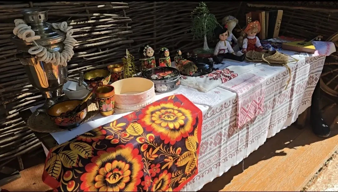 Языки объединяют — культуры сближают!