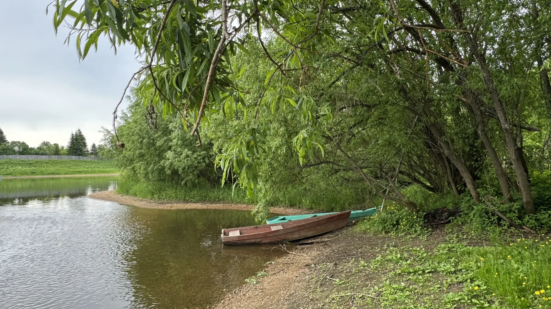 📸 Староуткинск. Это уголок, где история горнозаводского Урала встречается с первозданн...