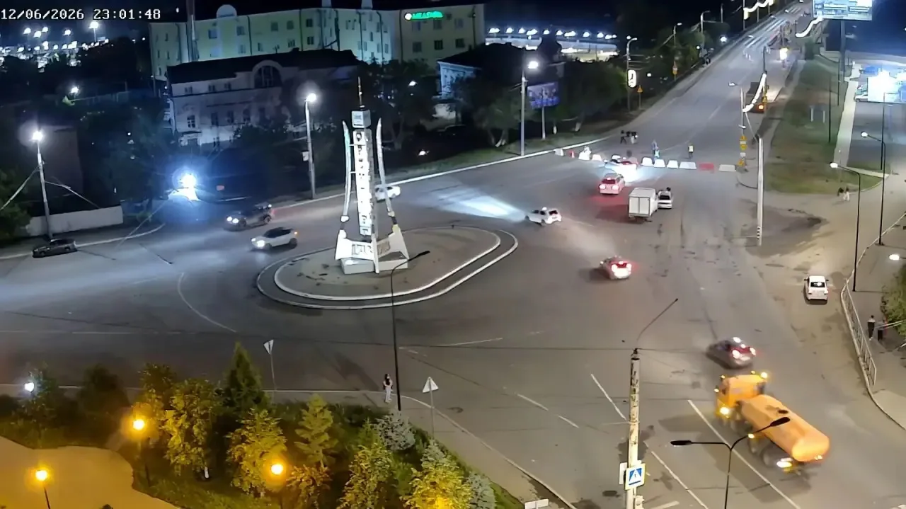 ⚡️Мост на Донгузской закрыли 😔 

Откроют его теперь в 6:00 
15 июня