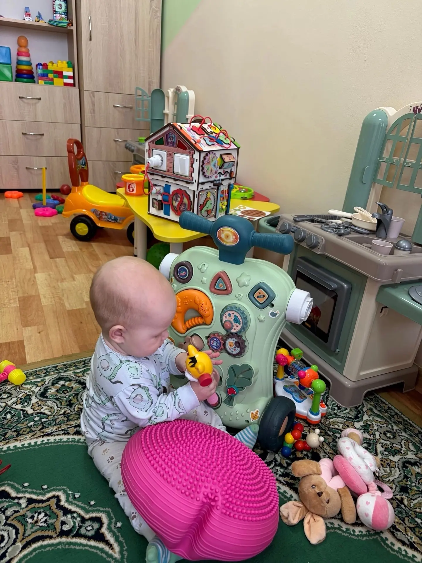 Забота о самых маленьких

🤱В Можге молодые родители, многодетные и студенческие семьи, а также один