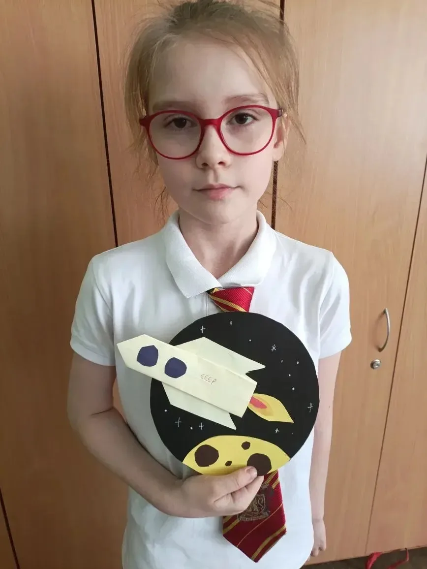 🚀 Космическое настроение!   Ко Дню космонавтики ребята из 2 «Г» класса своими руками сделали поделки