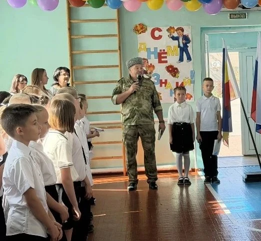 🔔На торжественной линейке в МБОУ НОШ им. А.С. Пушкина, посвященной Дню знаний, с напут...