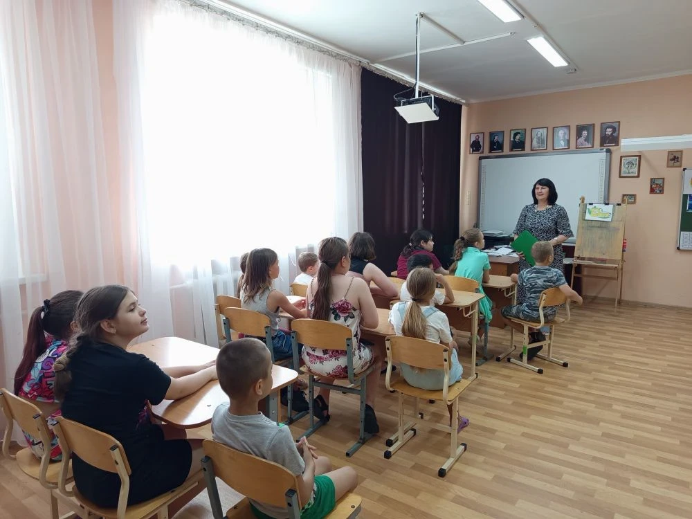 В преддверии государственного праздника – дня России, 11 июня Центральная библиотека МКУК «ЦБС КМО С