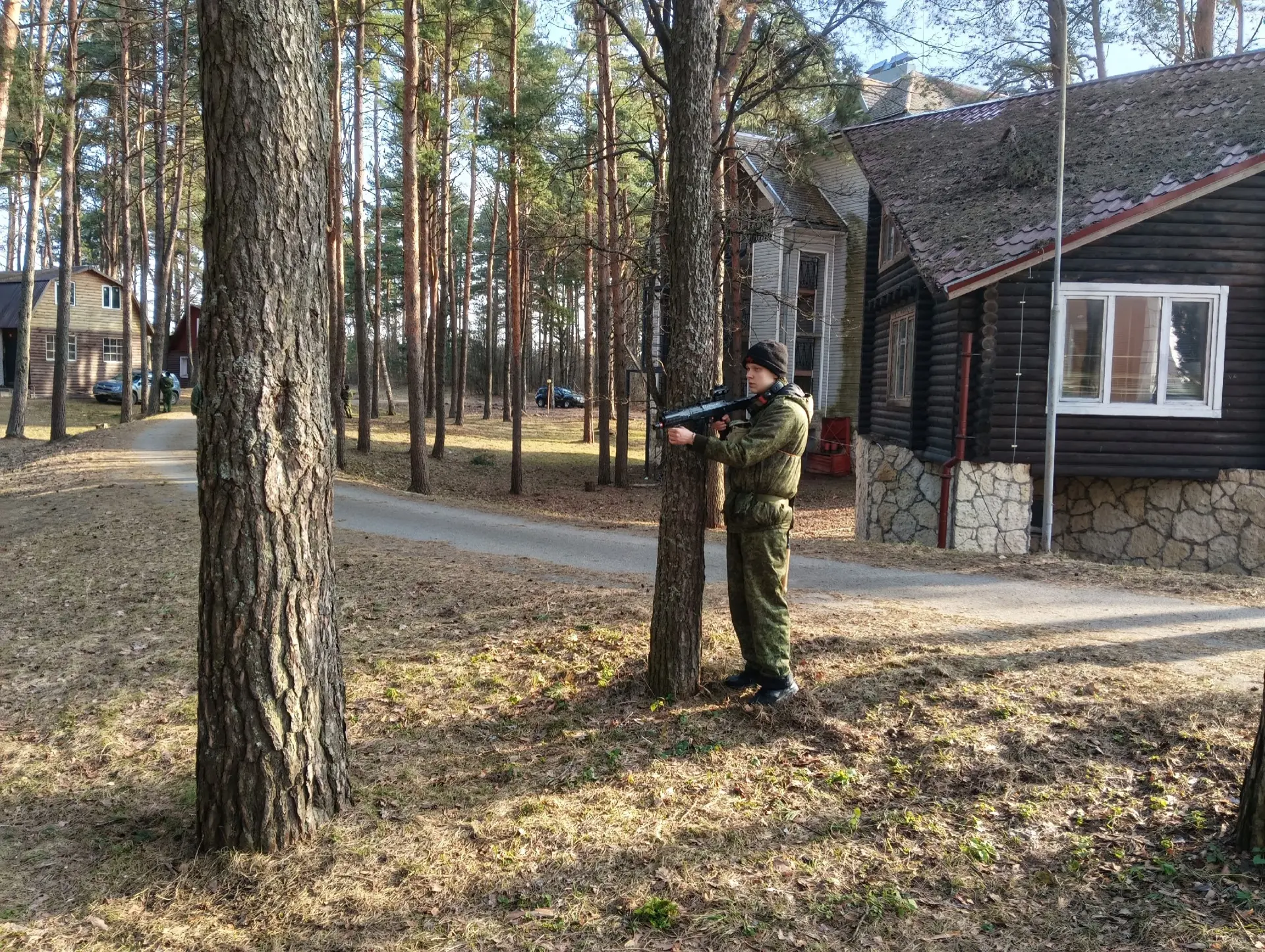 2⃣ Второй день учебных сборов    Курсанты адаптируются к распорядку дня - ранний подъем, утренняя за