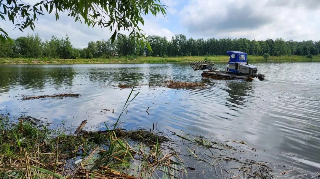 🌿 В посёлке МИС очистили местный пруд

🔹В посёлке Подольской машинно-испытательной станции заверши
